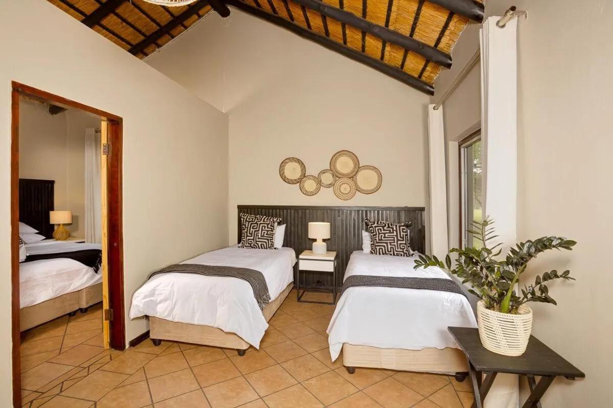Unyati Safari Lodge Hectorspruit Extérieur photo